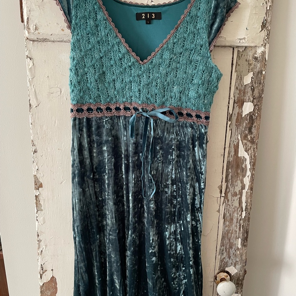 Vintage Anthropologie 213 dress. Velvet.